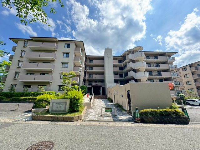 令和７年１月リフォーム完了◆全居室６帖以上の３ＬＤＫ◆収納充実◆サンシティ桂坂ロイヤル３番館