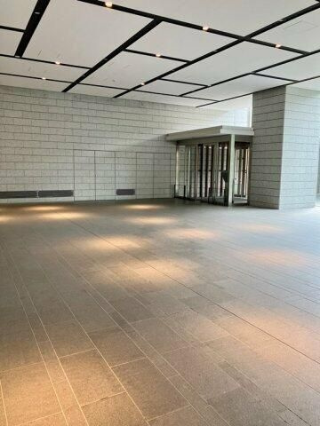イーストゲートスクエアのロビー