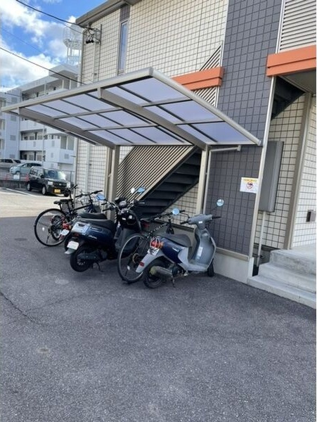 コンフォート前山