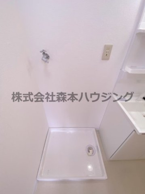 【設備】 | 　メゾン・ローゼ | 室内洗濯機置き場です