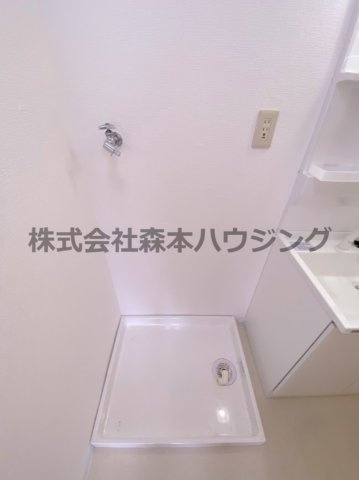【設備】 | 　メゾン・ローゼ | 室内洗濯機置き場です