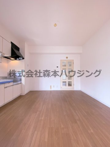 【居間・リビング】 | 　メゾン・ローゼ | きれいな居間です