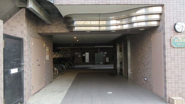江東区大島５丁目の駐車場のエントランス