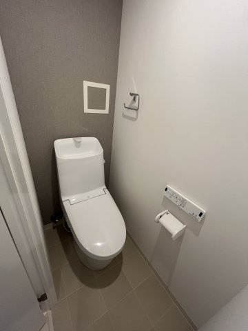 世田谷区代田５丁目の賃貸マンションのトイレ|シンプルで使いやすいトイレです