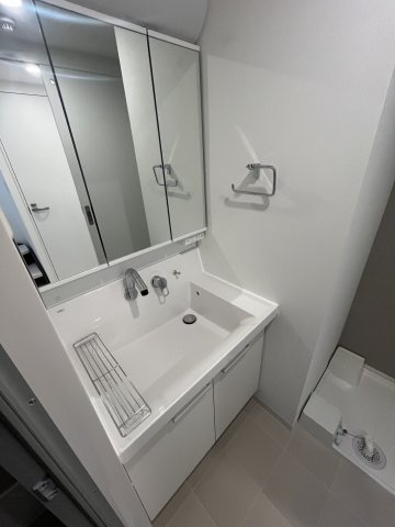 世田谷区代田５丁目の賃貸マンションの洗面所|使いやすい洗面所です
