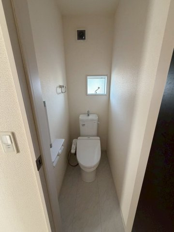 龍舞町一戸建てのトイレ