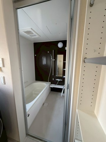 龍舞町一戸建ての浴室