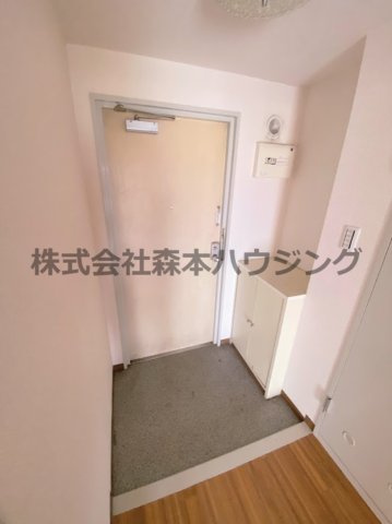 【玄関】 | 　メゾン・ローゼ | ゆったりとした玄関です