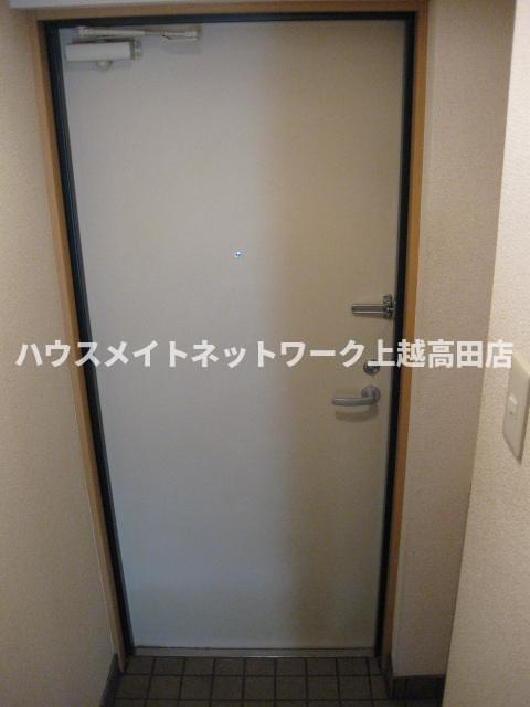 ベロウ上越の玄関|玄関
