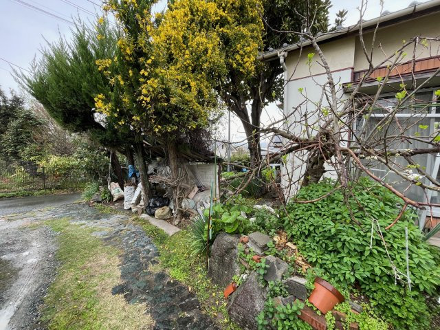 荒木町荒木土地の周辺
