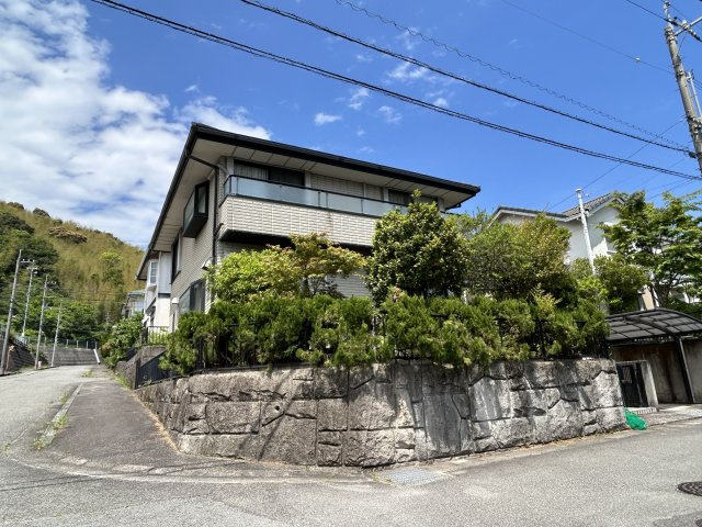 羽ノ浦町岩脇奥ノ谷中古戸建ての外観