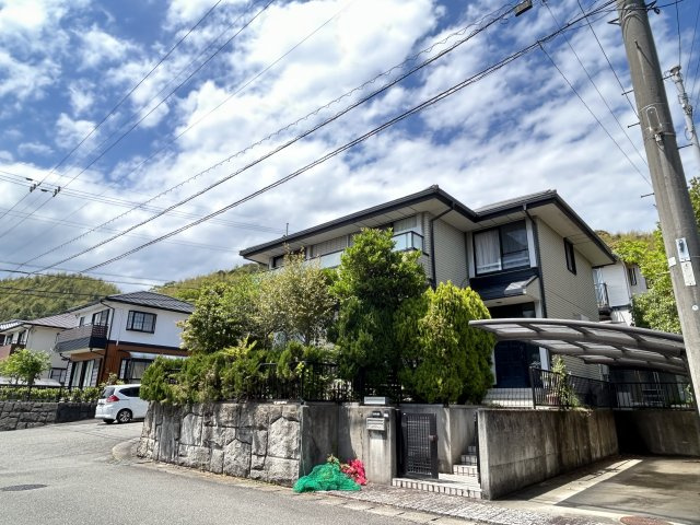 羽ノ浦町岩脇奥ノ谷中古戸建ての外観