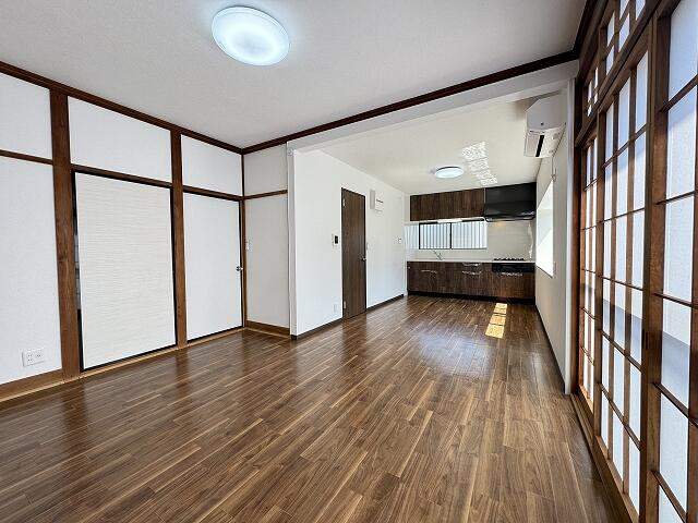 宇都宮市氷室町　3ＬＤＫ　中古住宅の居間・リビング