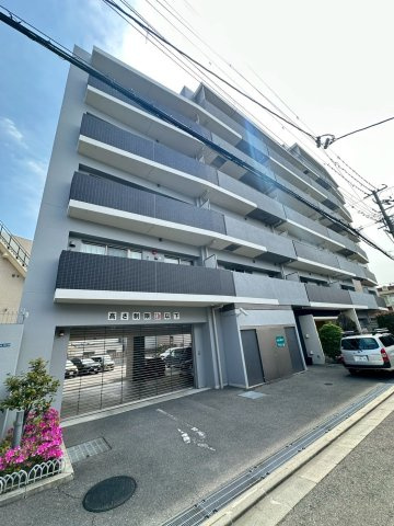 ＣＲＹＳＴＡＬ　ＳＵＩＴＡ　ＴＡＫＡＨＡＭＡの周辺