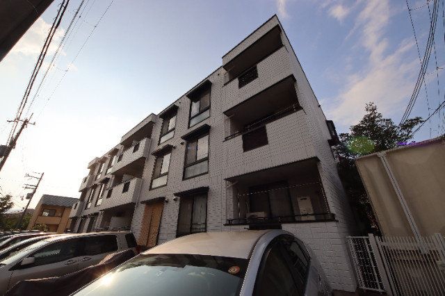 トリヴァンベールタナカ