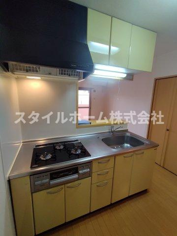 【キッチン】 | モンプリエール | 同建物内別部屋の写真です。