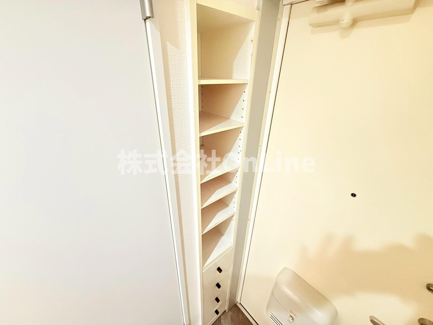 八尾市本町５丁目のアパートの収納