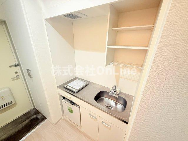 八尾市本町５丁目のアパートのキッチン