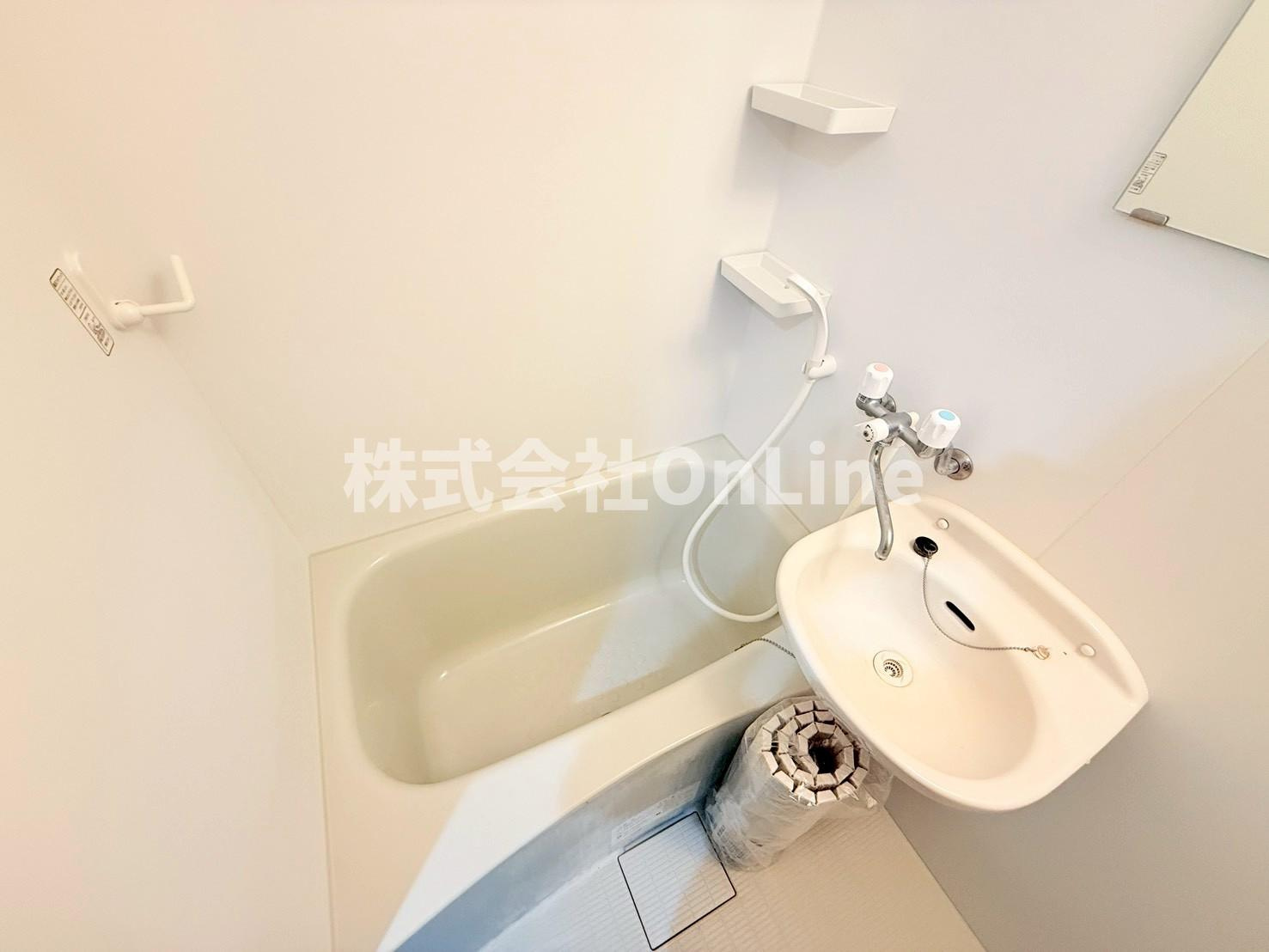 八尾市本町５丁目のアパートの浴室