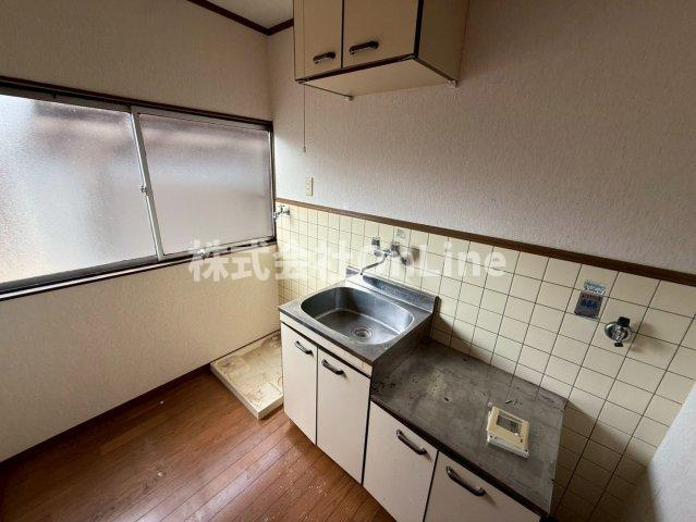 八尾市東山本町５丁目のアパートのキッチン