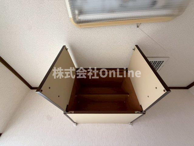 八尾市東山本町５丁目のアパートの収納