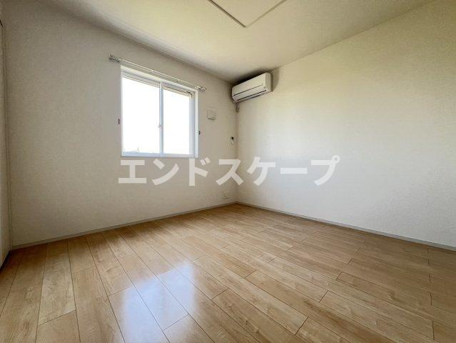 彩　ｔａｋａｓａｋｉ　Ⅱの洋室|高崎、前橋のお部屋探しはエンドスケープまで！お客様の理想お聞かせ下さい♪