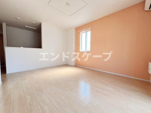 彩　ｔａｋａｓａｋｉ　Ⅱの居間・リビング|高崎、前橋のお部屋探しはエンドスケープまで！お客様の理想お聞かせ下さい♪