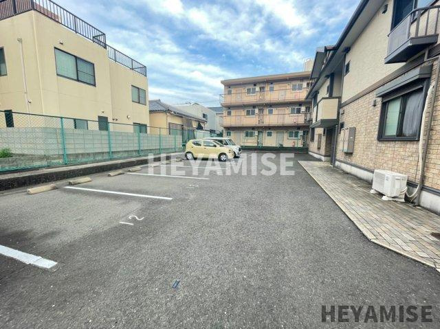 ピアーズ　一番館の駐車場|※同間取りの別のお部屋の写真です※
