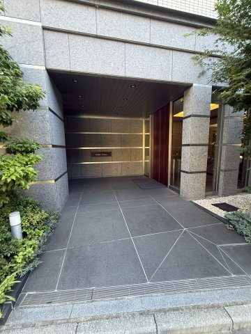 Brillia秋葉原のエントランス