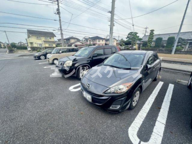 マリンルージュの駐車場|高崎、前橋のお部屋探しはエンドスケープまで！お客様の理想お聞かせ下さい♪