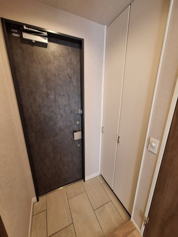 ＣＩＴＲＵＳ　Ｒｅｓｉｄｅｎｃｅ　東棟の玄関