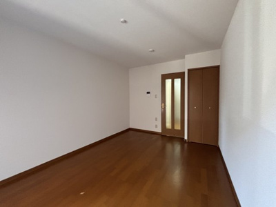 【洋室】 | モンテテール額原