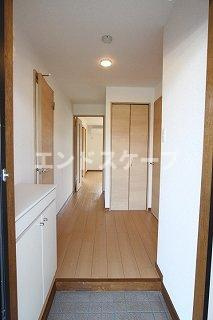 フラワープレイスの玄関|高崎、前橋のお部屋探しはエンドスケープまで！お客様の理想お聞かせ下さい♪