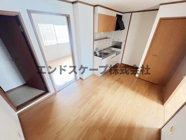 プチシャン・ヴィラの居間・リビング|高崎、前橋のお部屋探しはエンドスケープまで！お客様の理想お聞かせ下さい♪