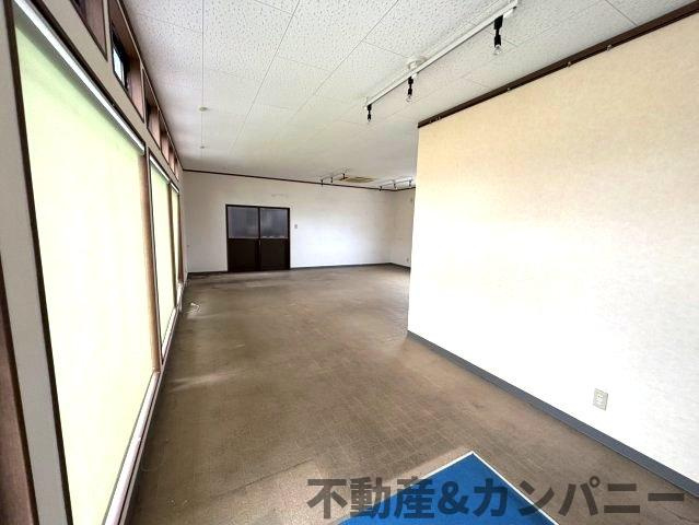 畑寺4丁目の2階建店舗　松山市畑寺4丁目売店舗の内装|内装も気になるポイント