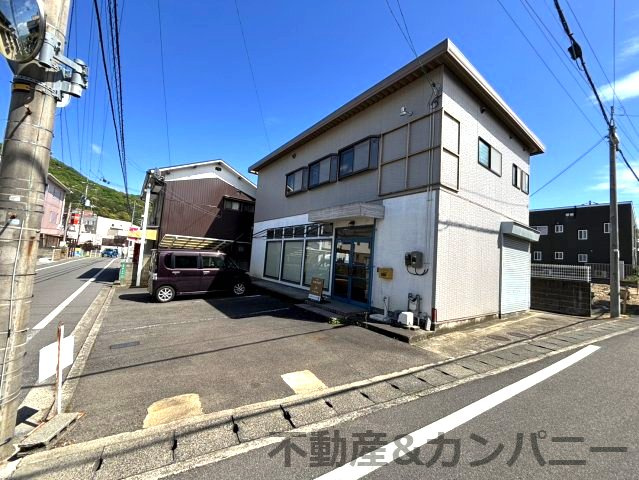 畑寺4丁目の2階建店舗　松山市畑寺4丁目売店舗の外観|外観です