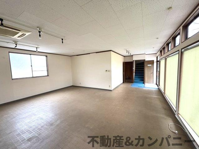 畑寺4丁目の2階建店舗　松山市畑寺4丁目売店舗の内装|物件の内装です