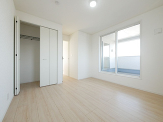 【洋室】 | 南アルプス市藤田 新築戸建全2棟 2号棟 二か所のＷＩＣ | 2階　洋室　6.6帖
