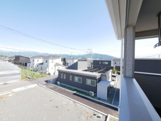 【展望】 | 南アルプス市藤田 新築戸建全2棟 2号棟 二か所のＷＩＣ | バルコニーより東側を望む