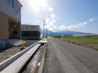 【前面道路含む現地写真】 | 前面道路