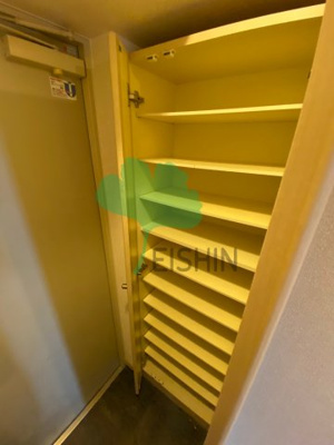 【玄関】 | グランドゥール27 | 下駄箱もしっかりついてます！