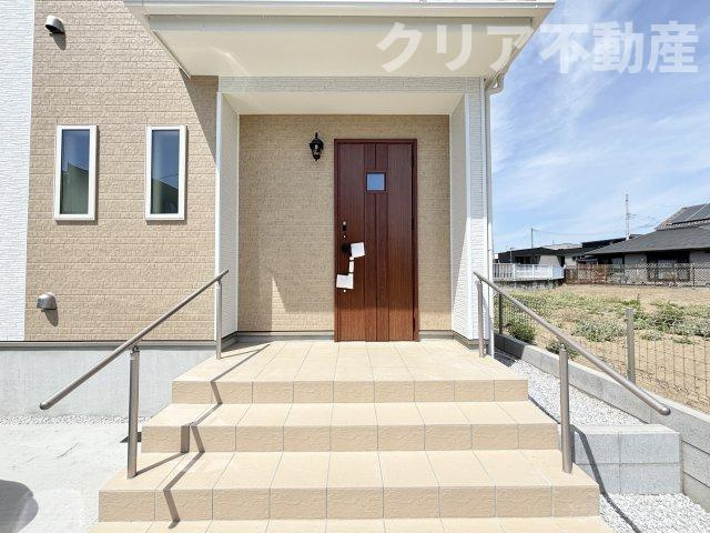 【玄関】 | 高崎市石原町新築　全室南向き♪