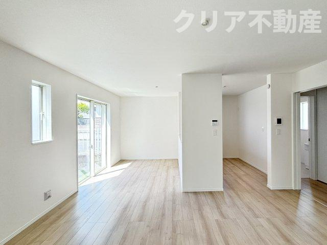 【居間・リビング】 | 高崎市石原町新築　全室南向き♪