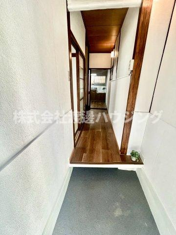 萱島東3丁目一戸建の玄関