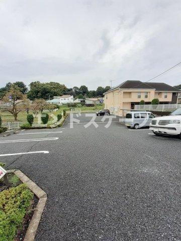 ソネットの駐車場|高崎、前橋のお部屋探しはエンドスケープまで！お客様の理想お聞かせ下さい♪