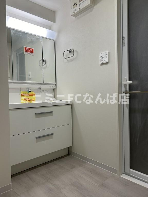 ワンナル堺筋本町の洗面所