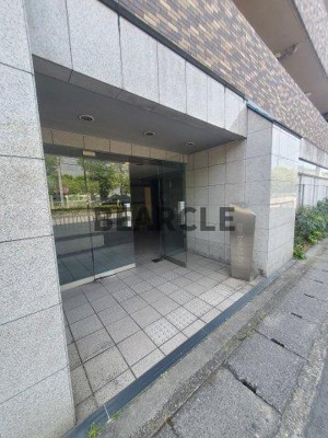 【エントランス】 | アスヴェル京都外大前 | 毎日通るエントランスはこのようになっています