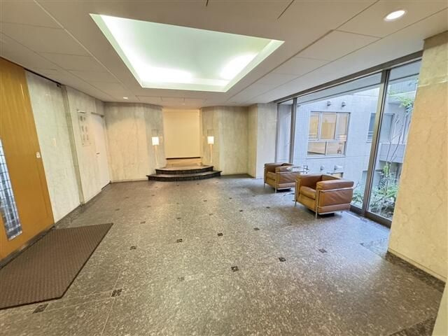 千石三丁目シティハウスのロビー