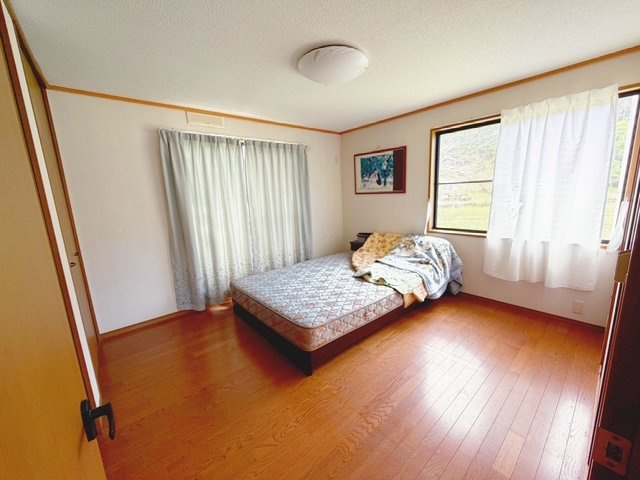 戸建　宍粟市一宮町公文の居間・リビング