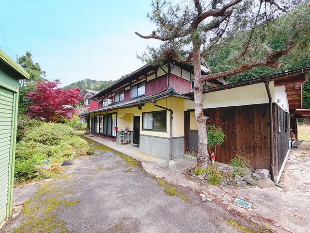 戸建　宍粟市一宮町公文の前面道路含む現地写真